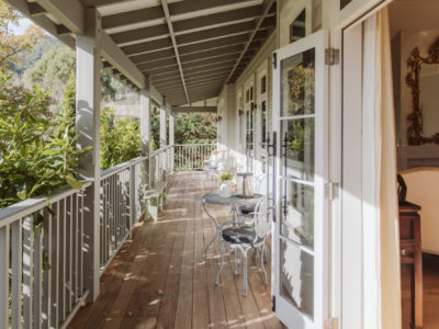 Pihopa Retreat Balcony