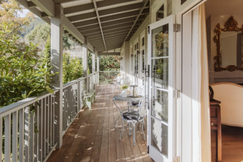 Pihopa Retreat Balcony